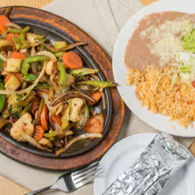 SP26 Lunch Fajitas Vegetarian.